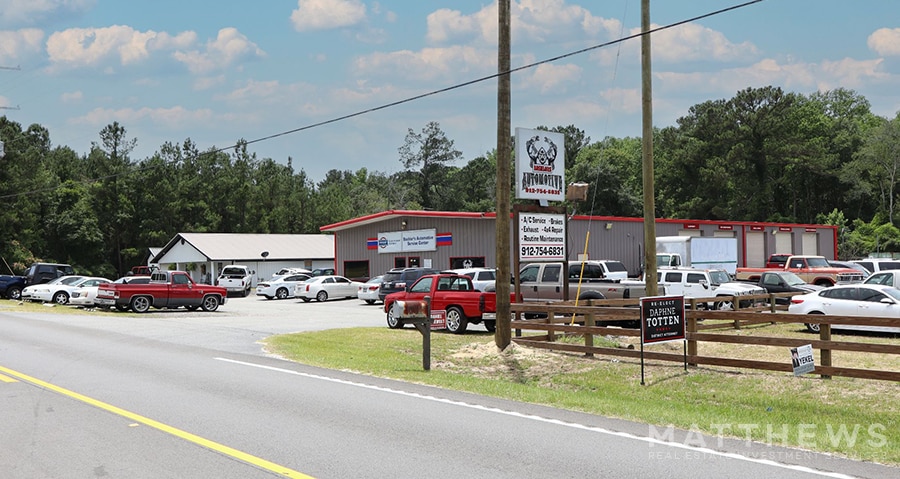 More Photos Of 1110 S Laurel St, Springfield Auto Repair For Lease