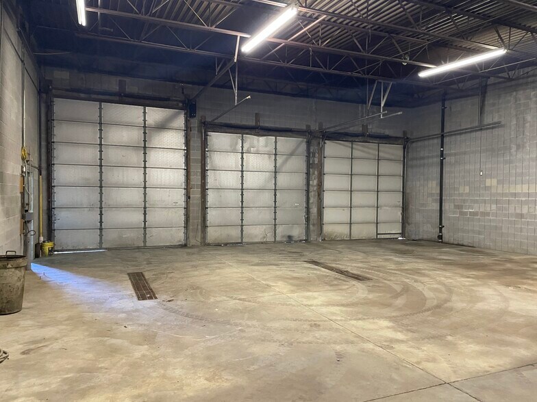 More Photos Of 1826 17th St NE, Canton Industrial For Sale