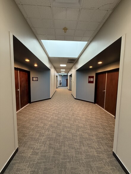 More Photos Of 4515 Ocean View Blvd, La Cañada Flintridge Medical For Lease