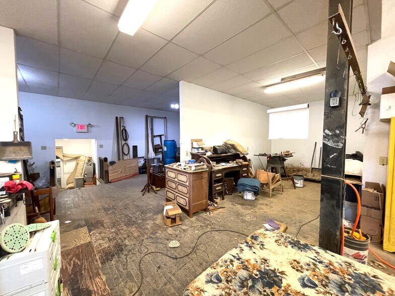 More Photos Of 814 Cleveland Ave NW, Canton Freestanding For Lease