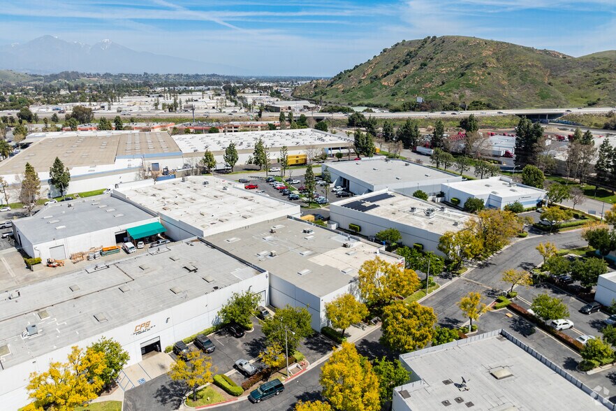 More Photos Of 104 Exchange Pl, Pomona Warehouse For Lease