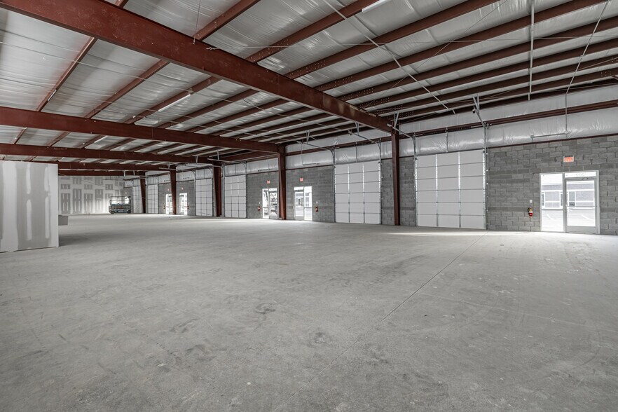 More Photos Of 8145 Pine Ridge Rd, Mechanicsville Flex For Lease