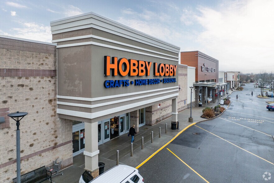 Primary Photo Of 108 Veterans Memorial Hwy, Commack General Retail For Lease