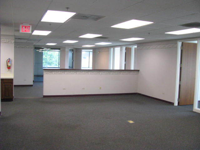 More Photos Of 1737 S Naperville Rd, Wheaton Office For Sale