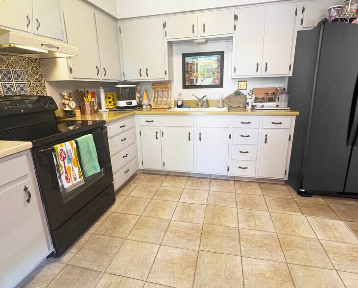 More Photos Of 2538 N 52nd St, Phoenix Multifamily For Sale