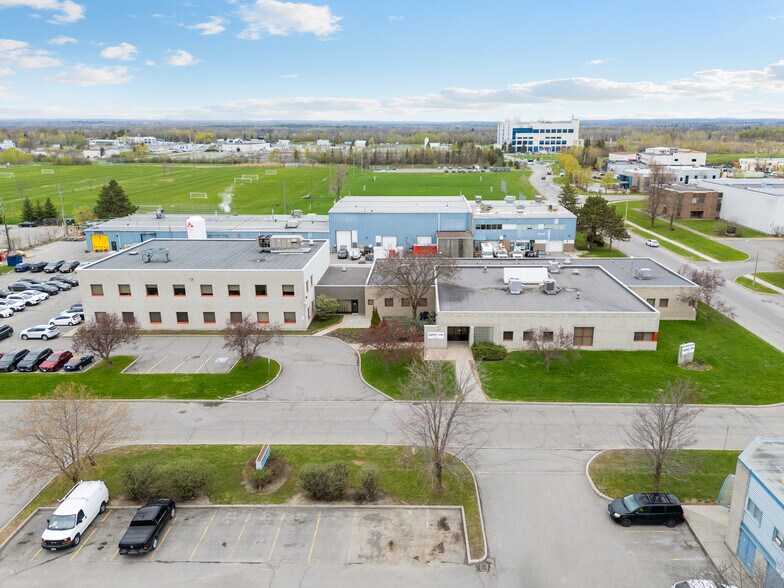 More Photos Of 1011 Polytek St, Ottawa Flex For Sale