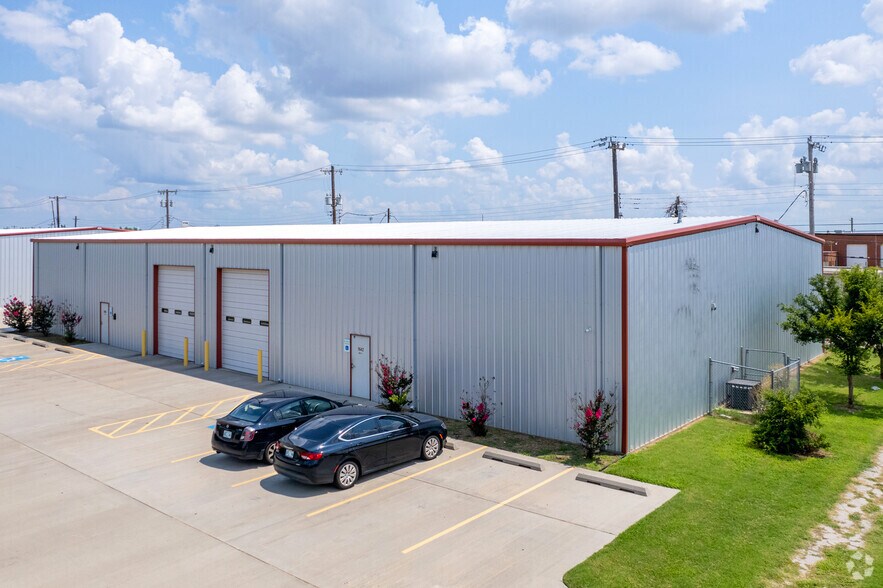 Primary Photo Of 1642 NW 1st St, Oklahoma City Warehouse For Lease