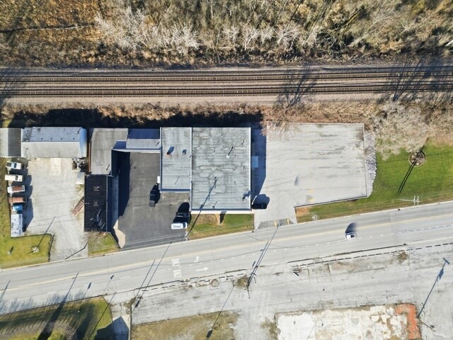 More Photos Of 968-980 Main St, Crete Freestanding For Sale