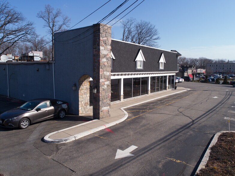 More Photos Of 55 E Route 4, Paramus Freestanding For Lease