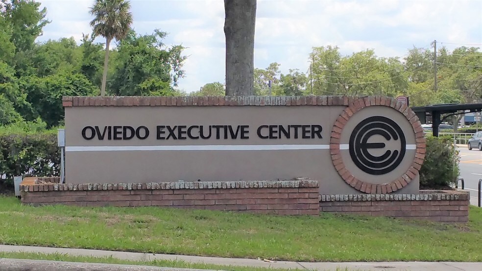 More Photos Of 1000 Executive Dr, Oviedo Medical For Lease