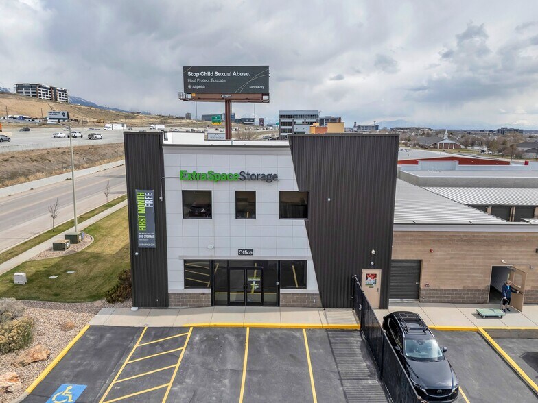 More Photos Of 4285 Thanksgiving Way, Lehi Self Storage For Sale