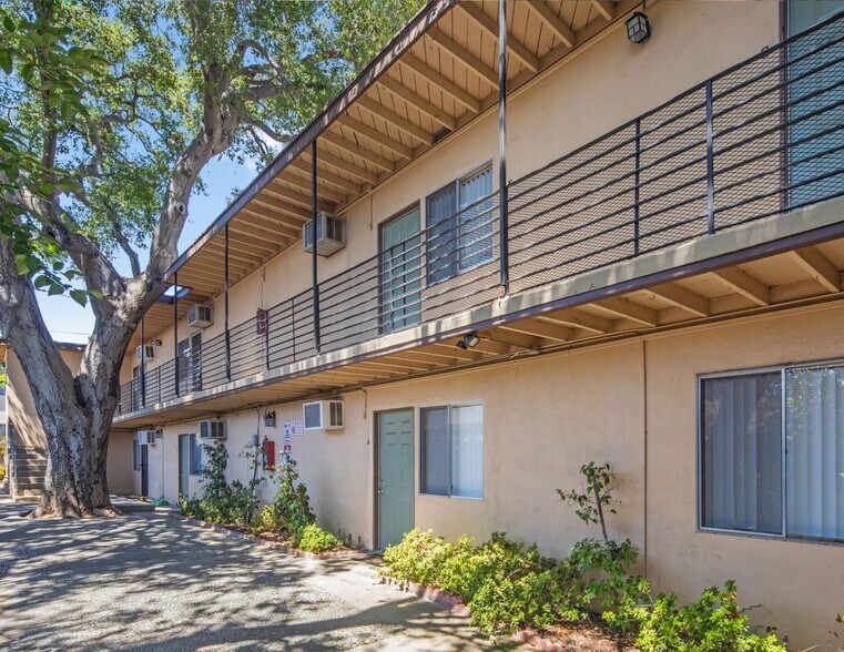 More Photos Of 729-733 W Foothill Blvd, Monrovia Apartments For Sale
