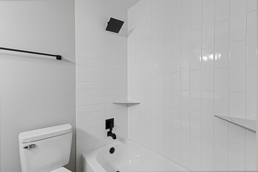 More Photos Of 2675-2689 Gessner Rd, Houston Apartments For Sale