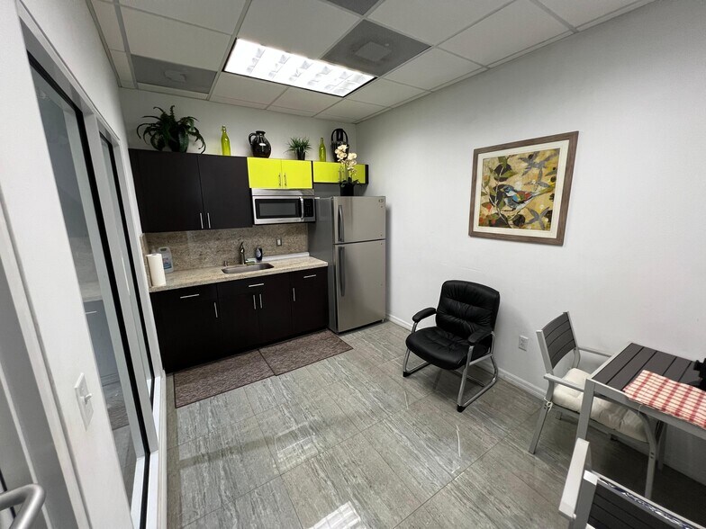 More Photos Of 8228 NW 30th Terrace, Doral Industrial For Lease