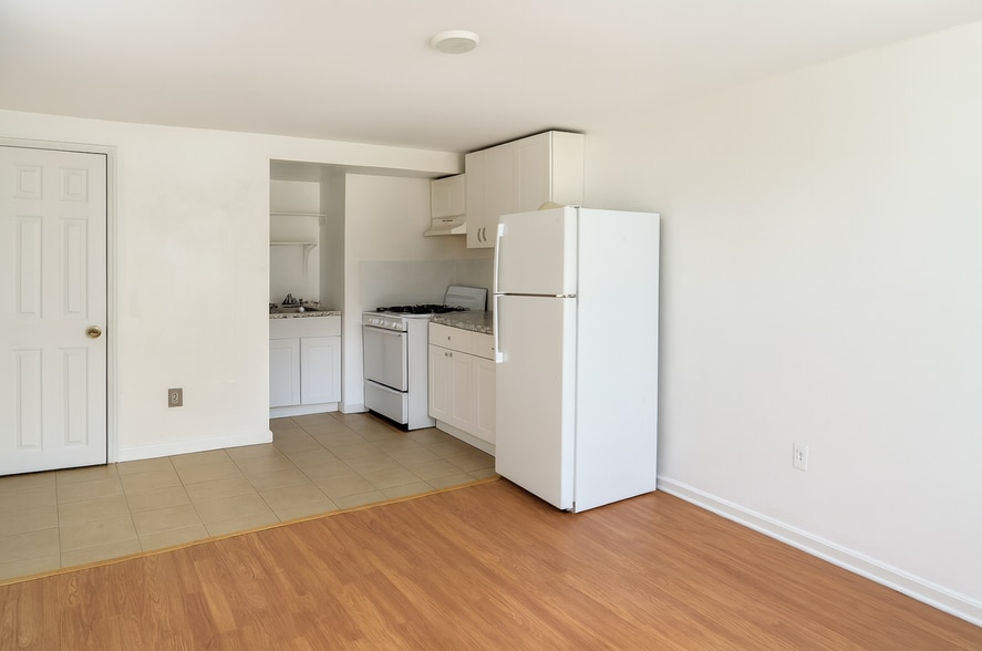 More Photos Of 121 Lincoln Rd W, Vallejo Apartments For Sale