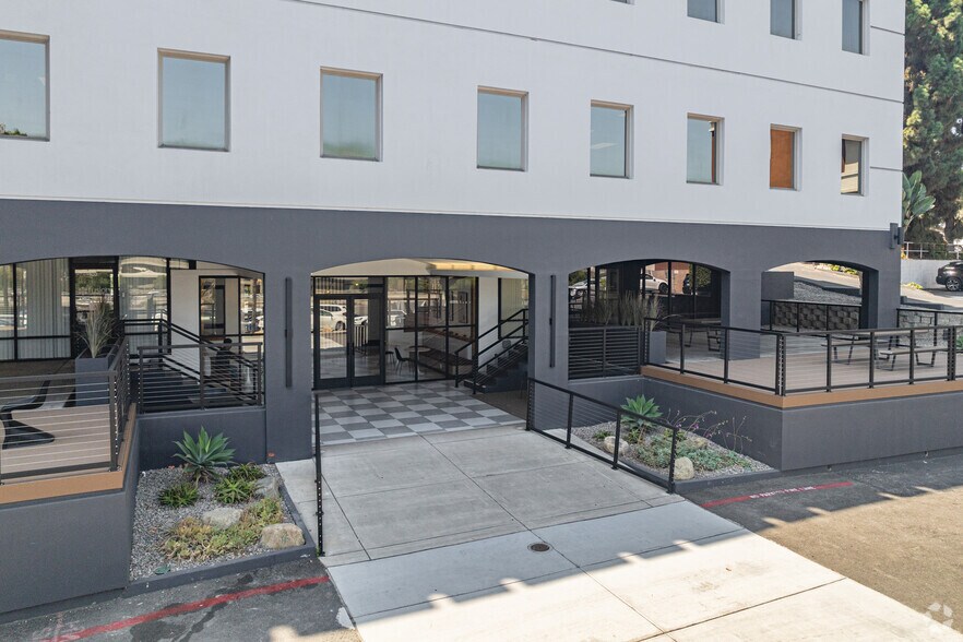 More Photos Of 3511 Camino del Rio S, San Diego Office For Lease