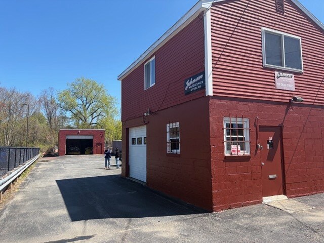Primary Photo Of 130 Cross St, Winchester Service For Lease