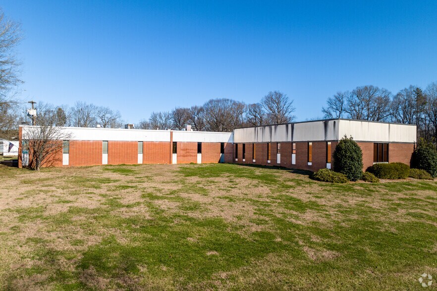 More Photos Of 1101 Curtis St, Monroe Warehouse For Lease