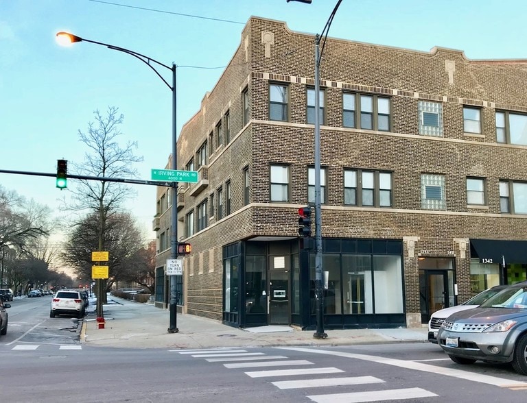 More Photos Of 1338-1346 W Irving Park Rd, Chicago Apartments For Lease