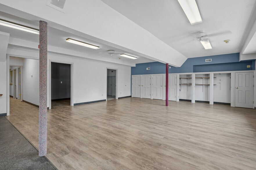 More Photos Of 100 Smithfield Ave, Pawtucket Medical For Sale