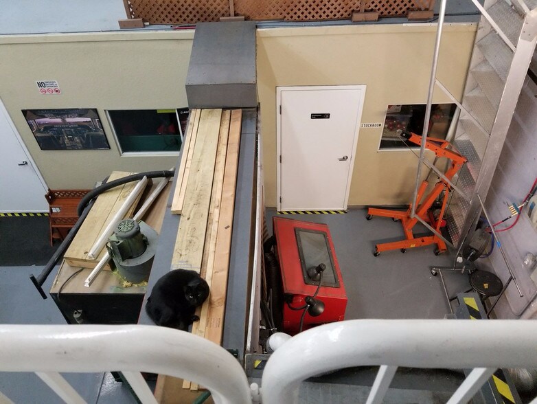 More Photos Of 5900 NW 99th Ave, Miami Light Distribution For Lease