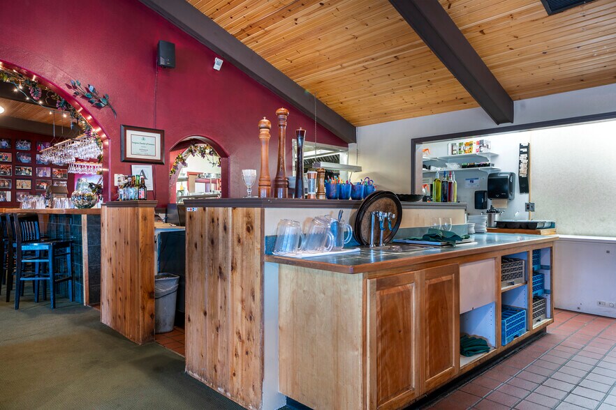 More Photos Of 3796 Us Highway 2 E, Kalispell Restaurant For Lease