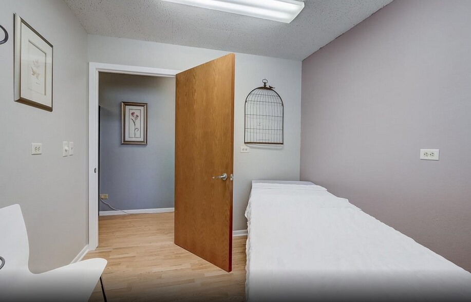 More Photos Of 111 Depot St, Johnson Creek General Retail For Lease