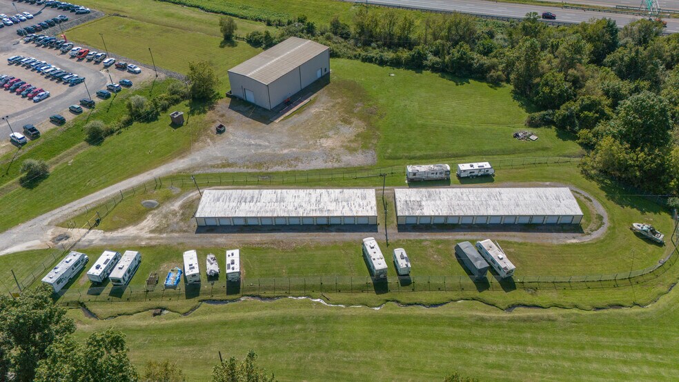 More Photos Of 622 Barnetts Run Rd, Bridgeport Self Storage For Sale