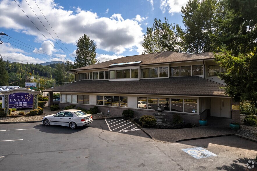 More Photos Of 22500 SE 64th Pl, Issaquah Unknown For Lease