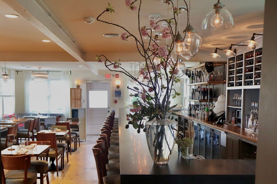 More Photos Of 133 Commercial St, Provincetown Restaurant For Sale