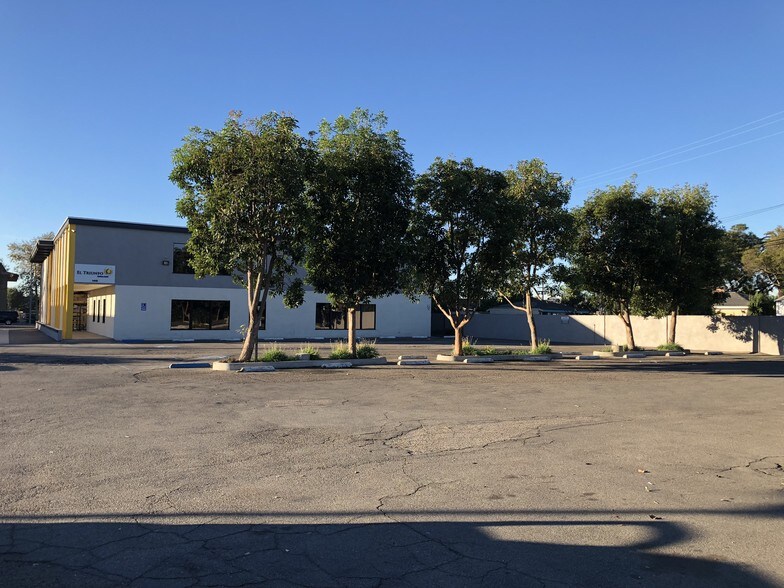 More Photos Of 1415 E 17th St, Santa Ana Office For Lease