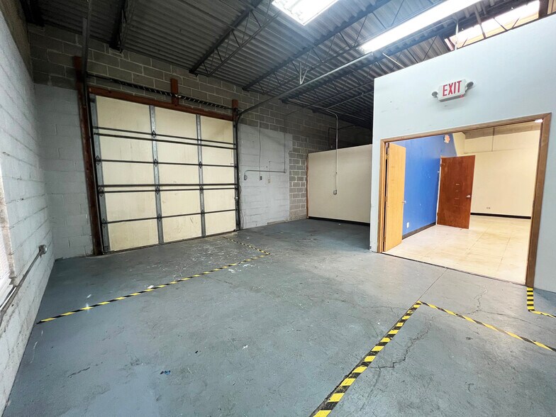 225 James St, Bensenville, IL 60106 Industrial For Lease
