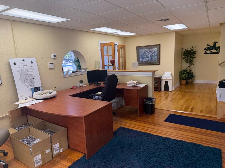 More Photos Of 912 Jackson St N, Saint Petersburg Medical For Lease
