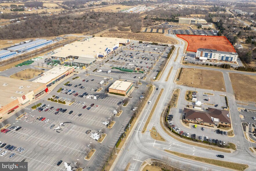 More Photos Of Market, Winchester Land For Sale