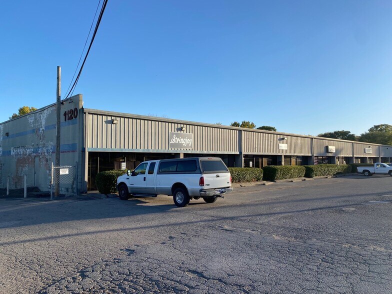 More Photos Of 1100-1120 Elm Hill Pike, Nashville Light Manufacturing For Lease