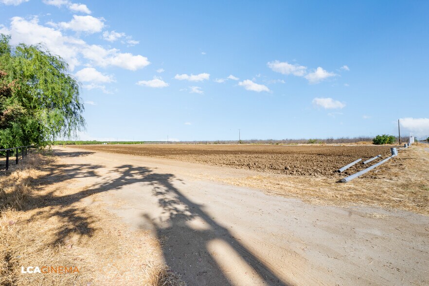 More Photos Of 15615 Magnolia Ave, Wasco Land For Sale