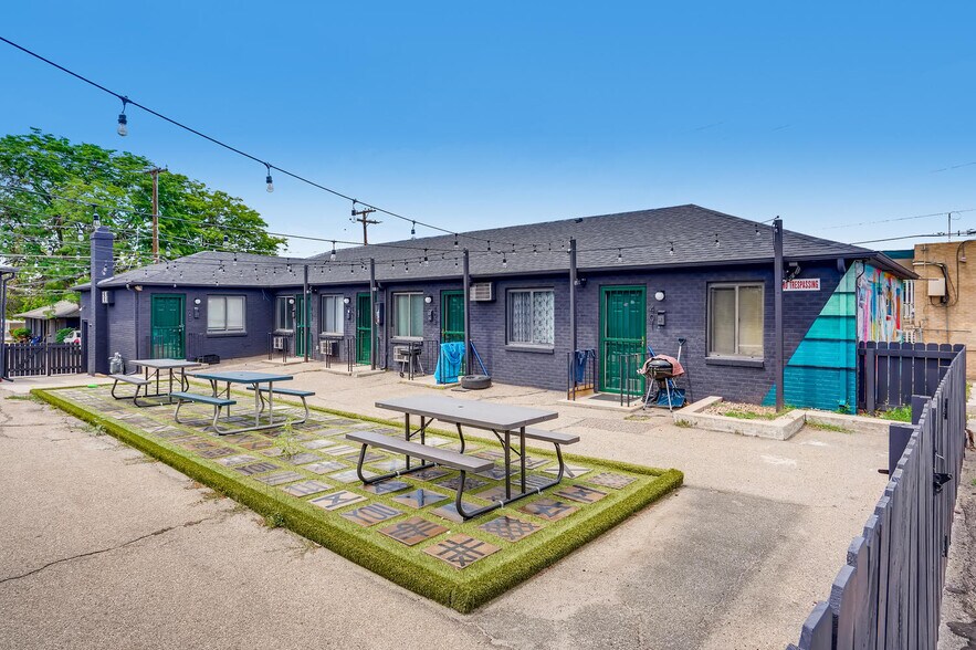 More Photos Of 1457 Kenton St, Aurora Apartments For Sale