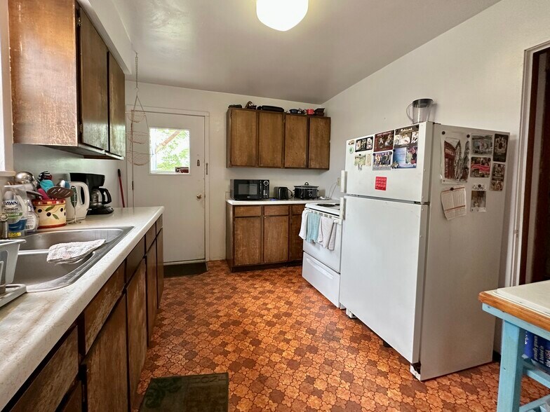 More Photos Of 2329 Fairview Ave, Missoula Multifamily For Sale