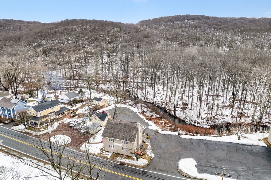 More Photos Of 328 Green Pond Rd, Hibernia Office Residential For Lease