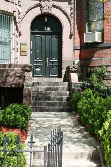 Primary Photo Of 1115 Massachusetts Ave NW, Washington Office For Lease