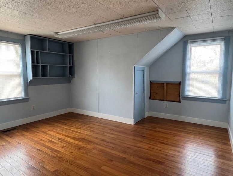 More Photos Of 35 Agnes St, East Providence Office Residential For Sale