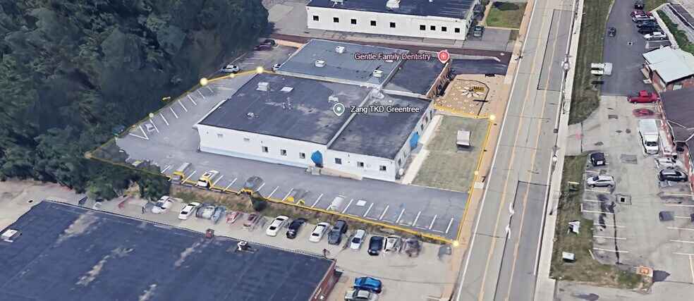 More Photos Of 2212 Noblestown Rd, Pittsburgh Storefront Retail Office For Lease