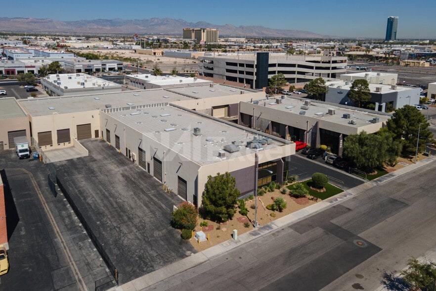 More Photos Of 5141 Procyon St, Las Vegas Warehouse For Lease