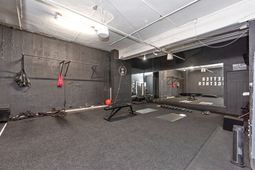 More Photos Of 1205 E Pike St, Seattle Loft Creative Space For Lease