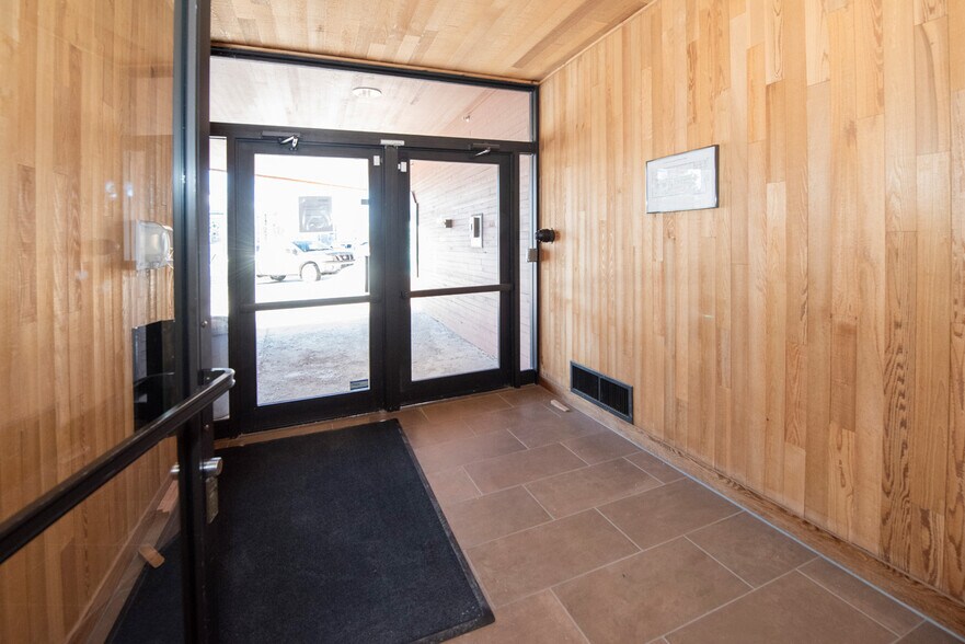 More Photos Of 201 E 56th Ave, Anchorage Office For Sale