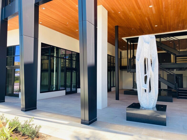 More Photos Of 111 10th St S, Naples Office For Sale