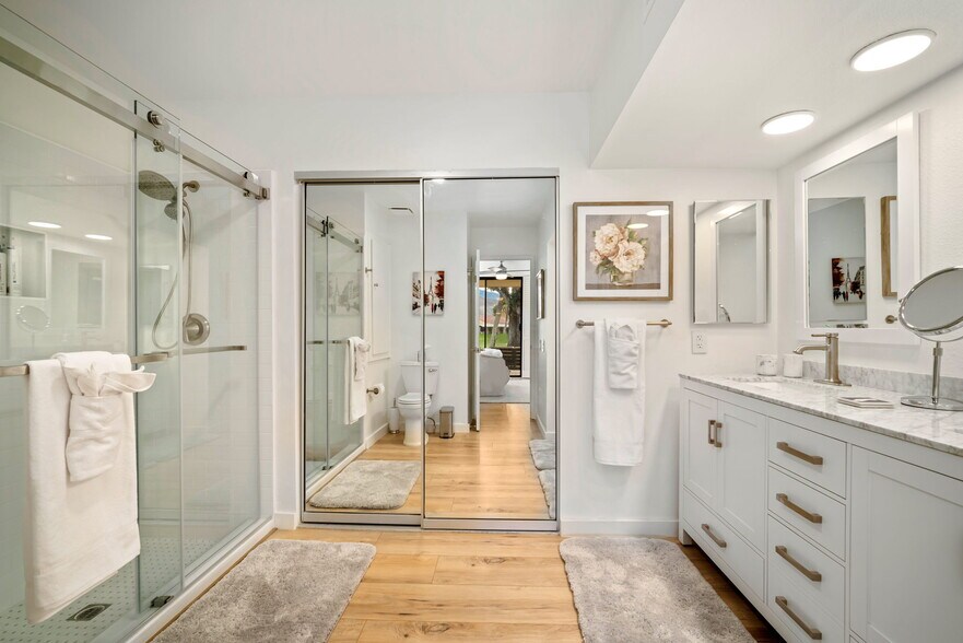 More Photos Of 60 La Ronda Dr, Rancho Mirage Apartments For Sale