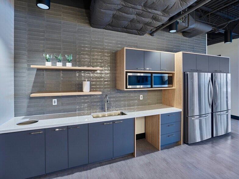 More Photos Of 10451 NW 117th Ave, Miami Coworking Space