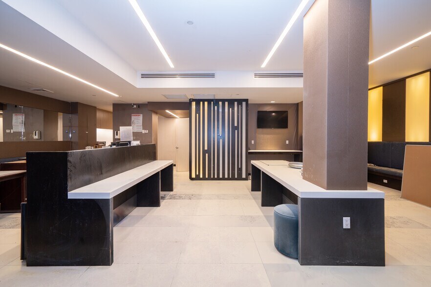 More Photos Of 129 W 46th St, New York Hotel For Sale