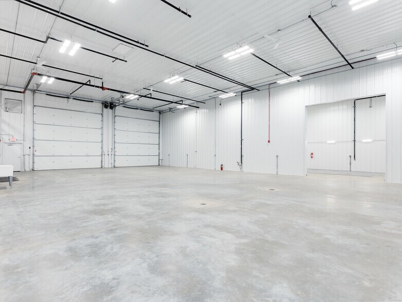 More Photos Of 26336 S Heritage Dr, Elwood Warehouse For Sale